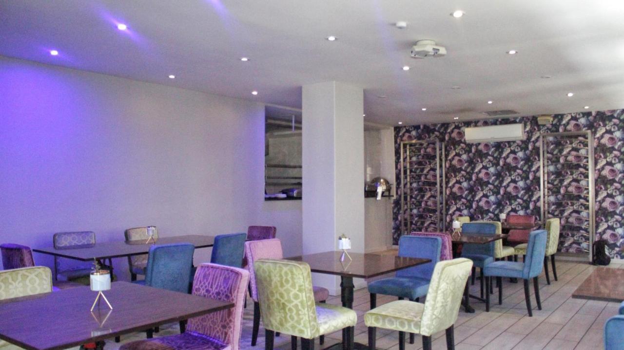 Reef Hotel Johannesburg Buitenkant foto